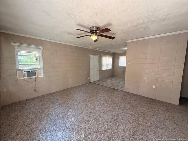 425 Squirrel St in Fayetteville, NC - Building Photo - Building Photo