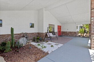 7512 Kroll Way in Bakersfield, CA - Building Photo - Building Photo