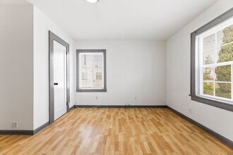 1339 S Sycamore Ave in Los Angeles, CA - Foto de edificio - Building Photo