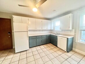 578 Dubuque St in Manchester, NH - Building Photo - Building Photo