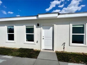 19 Lauryn Dr in San Juan, TX - Foto de edificio - Building Photo