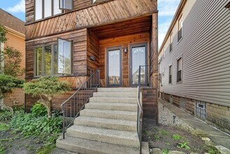 4915 W Grace St in Chicago, IL - Building Photo - Building Photo