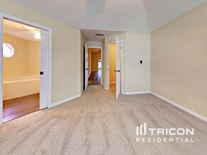 11302 Andy Dr in Riverview, FL - Foto de edificio - Building Photo