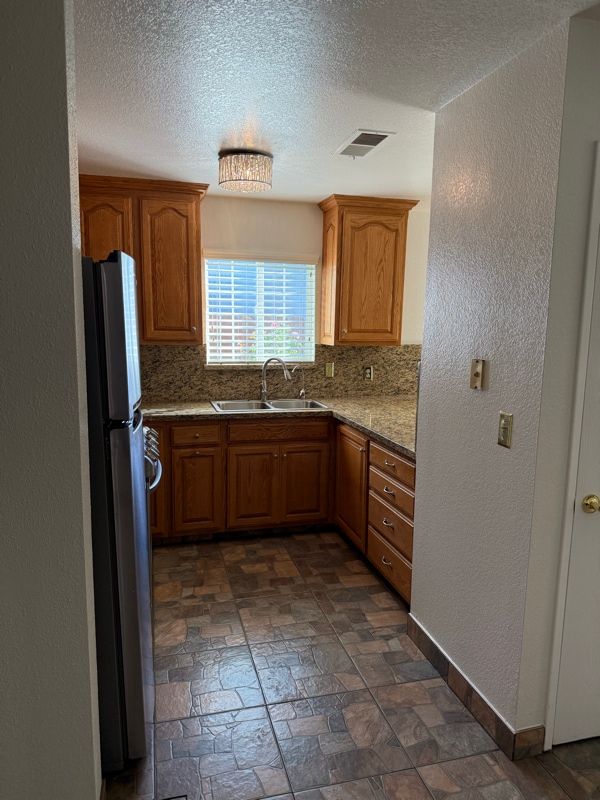 1842 Heritage Dr in Merced, CA - Building Photo - Building Photo