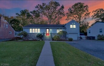 684 Spring Ave in Ridgewood, NJ - Building Photo - Building Photo