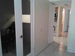 4022 Tumble Wood Trl, Unit 102 in Tampa, FL - Building Photo - Building Photo