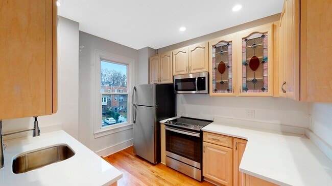 1763 Commonwealth Ave in Boston, MA - Building Photo - Building Photo