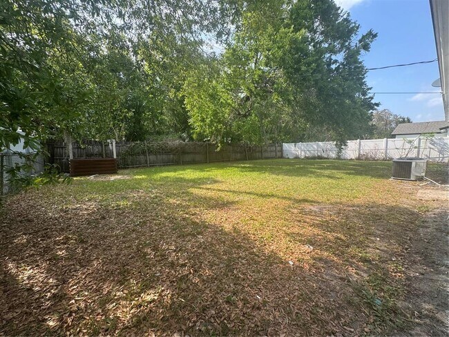 5738 Cardinal Guard Ave in Orlando, FL - Building Photo - Building Photo