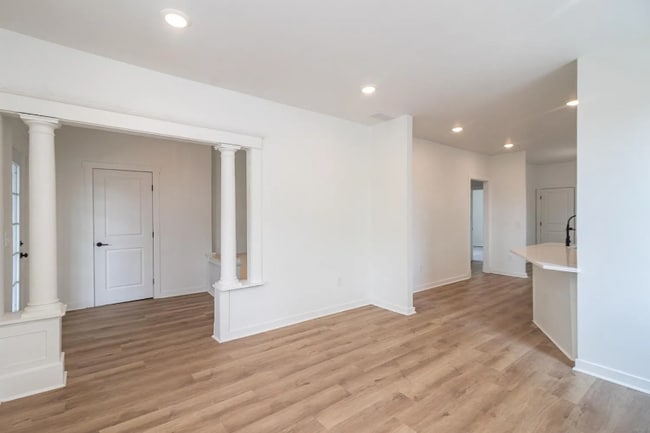 2328 St James Ave in Cincinnati, OH - Building Photo - Building Photo