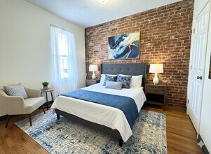 840 Huntington Ave, Unit 3 in Boston, MA - Foto de edificio - Building Photo