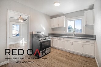 227 E 52nd St in Los Angeles, CA - Building Photo - Building Photo