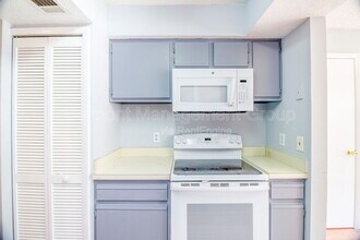 670 Sandy Neck Ln in Altamonte Springs, FL - Building Photo - Building Photo