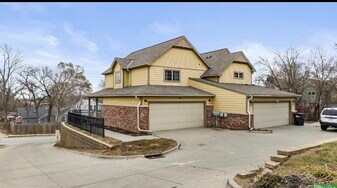 2510 N 42nd St in Omaha, NE - Building Photo