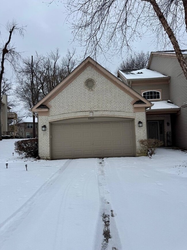 property at 5261 Pebble Ln