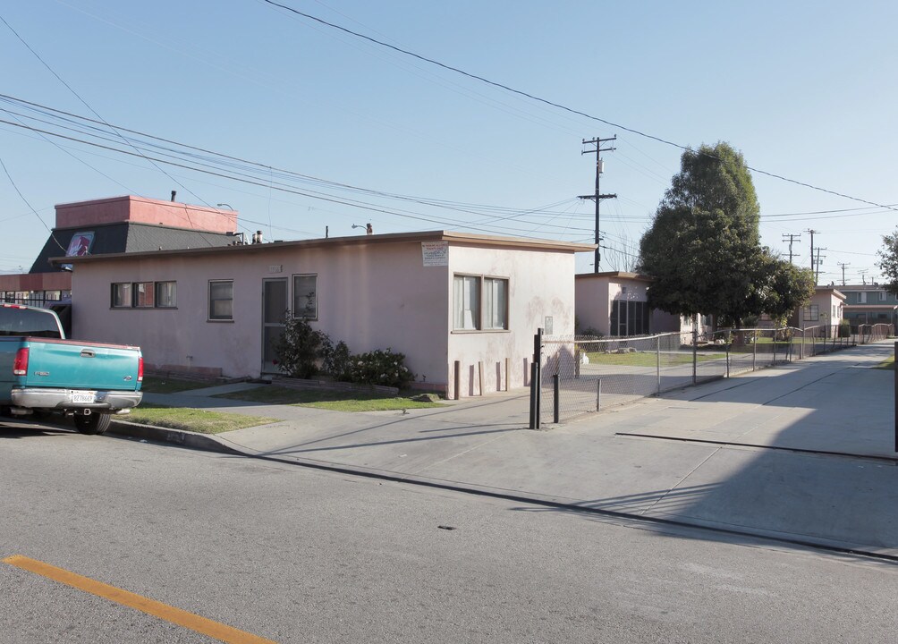 5916 Loma Vista Ave in Huntington Park, CA - Building Photo