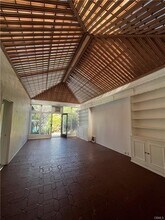 624 N Roxbury Dr in Beverly Hills, CA - Building Photo - Building Photo