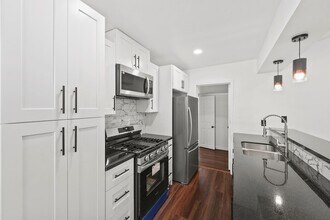 632 Meadowlawn St in Shoreacres, TX - Foto de edificio - Building Photo