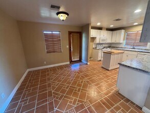 16438 Vasquez Canyon Rd in Canyon Country, CA - Building Photo - Building Photo