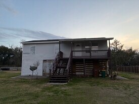 389 Clark Ave in Pass Christian, MS - Building Photo