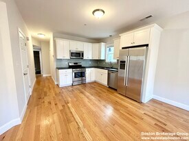 995 Dorchester Ave, Unit 2 in Boston, MA - Building Photo