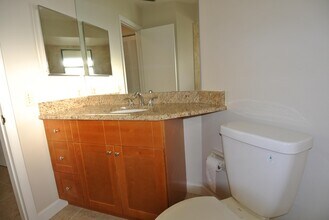 1127 E Seminole Ave-Unit -4d in Jupiter, FL - Building Photo - Building Photo