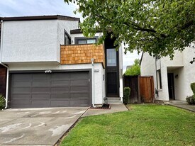 34912 Oyster Bay Terrace in Fremont, CA - Building Photo