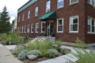 1018 in Minneapolis, MN - Building Photo - Building Photo