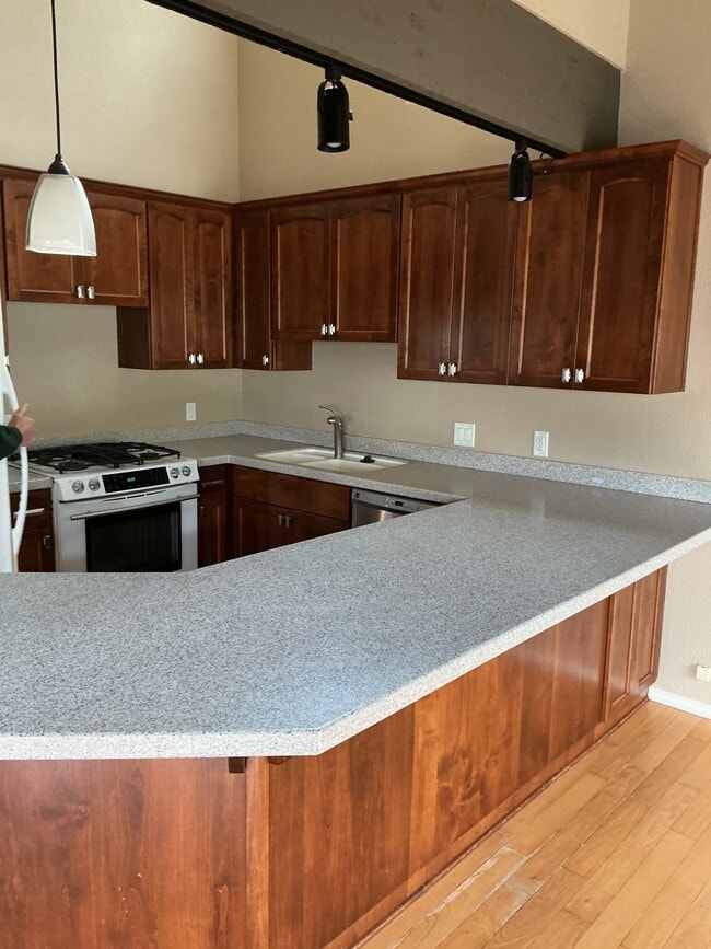 425 Spencer Ave in Depoe Bay, OR - Building Photo - Building Photo