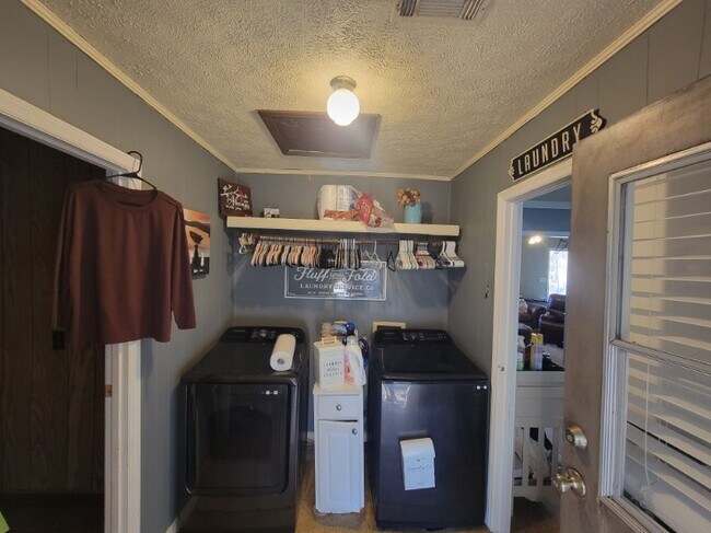 2725 West Point Rd in Lagrange, GA - Foto de edificio - Building Photo