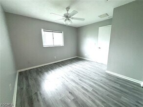 1720 SE Santa Barbara Pl in Cape Coral, FL - Building Photo - Building Photo