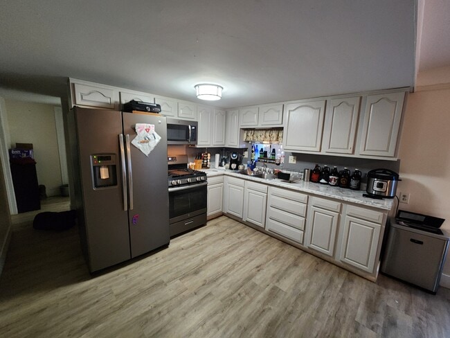 3759 W Irma Ln in Glendale, AZ - Foto de edificio - Building Photo