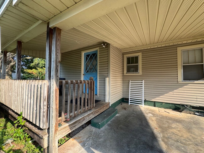 822 Ford Ave in Muscle Shoals, AL - Building Photo - Building Photo