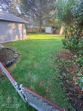 310 S Point St in Depoe Bay, OR - Building Photo - Building Photo