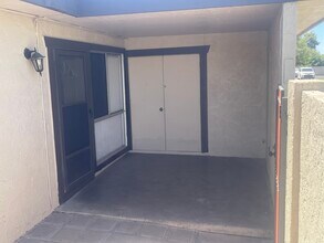 830 S Dobson Rd in Mesa, AZ - Building Photo - Building Photo