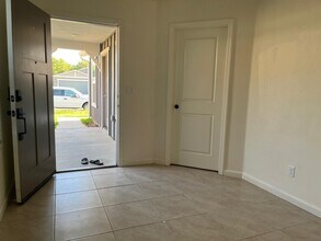 781 Sunol Ct in Merced, CA - Building Photo - Building Photo