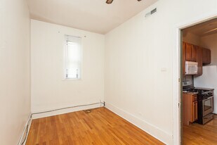 1944 N Bissell St, Unit ground in Chicago, IL - Building Photo