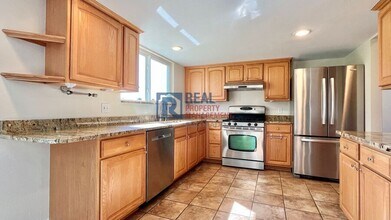 9054 W Wisconsin Ave in Lakewood, CO - Building Photo - Building Photo