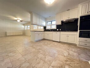 4602 Redstart St in Houston, TX - Building Photo - Building Photo