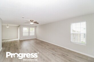 10057 Chariden Dr in Cordova, TN - Building Photo - Building Photo