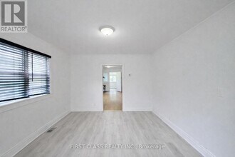 2081 Metro Rd N in Georgina, ON - Building Photo - Building Photo