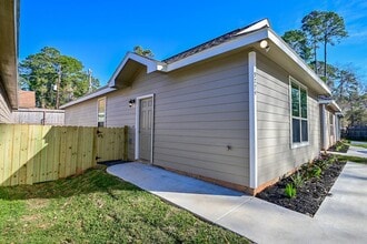 9774 Black Gum in Willis, TX - Building Photo - Building Photo