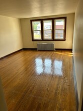 838 W 4th St, Unit 2 in Lewistown, PA - Foto de edificio - Building Photo