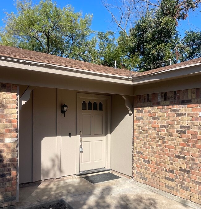 6509 Cathy Dr in Watauga, TX - Building Photo - Building Photo