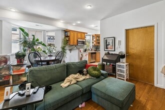 303-05 S 11th St in Philadelphia, PA - Building Photo - Building Photo