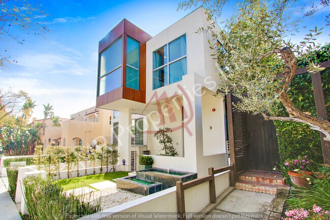 8824 Rangely Ave in Los Angeles, CA - Building Photo - Building Photo