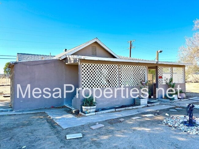 15235 Cholame Rd