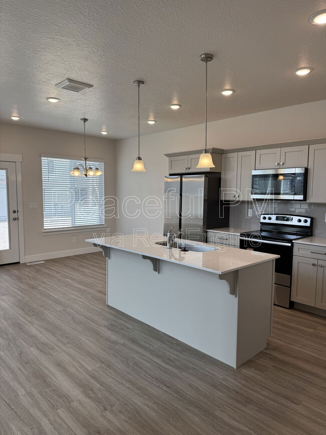 2841 Blue Dawn Ln in Saratoga Springs, UT - Building Photo - Building Photo