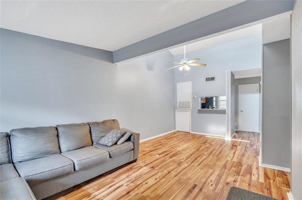 2301 Edenborn Ave, Unit 908 in Metairie, LA - Building Photo