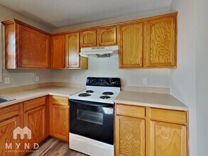 1102 W Snider St in Ozark, MO - Building Photo - Building Photo