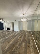 9809 Richmond Ave. in Houston, TX - Building Photo - Building Photo